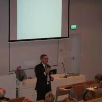 mid_img-1952